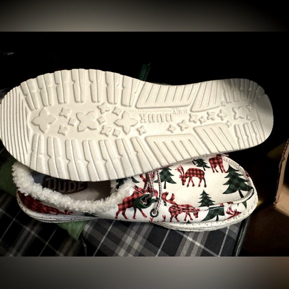 NWT Women’s Hey Dude Woodland Slip Ons, sz 7, 8, & 10 - Picture 3 of 3